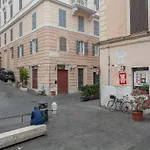 Monti Colosseo Family Apartament Rzym