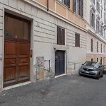 Apartament Monti Colosseo Family *